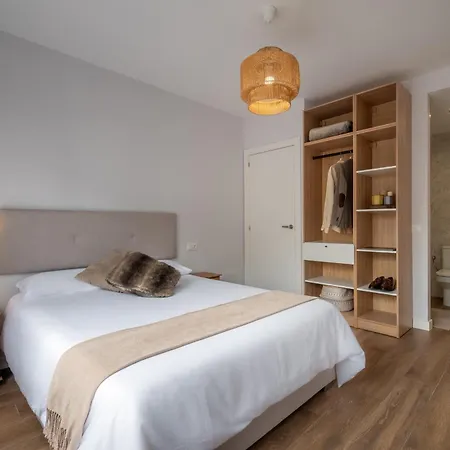 Luxury Heart Of With Parking Διαμέρισμα Εστεπόνα